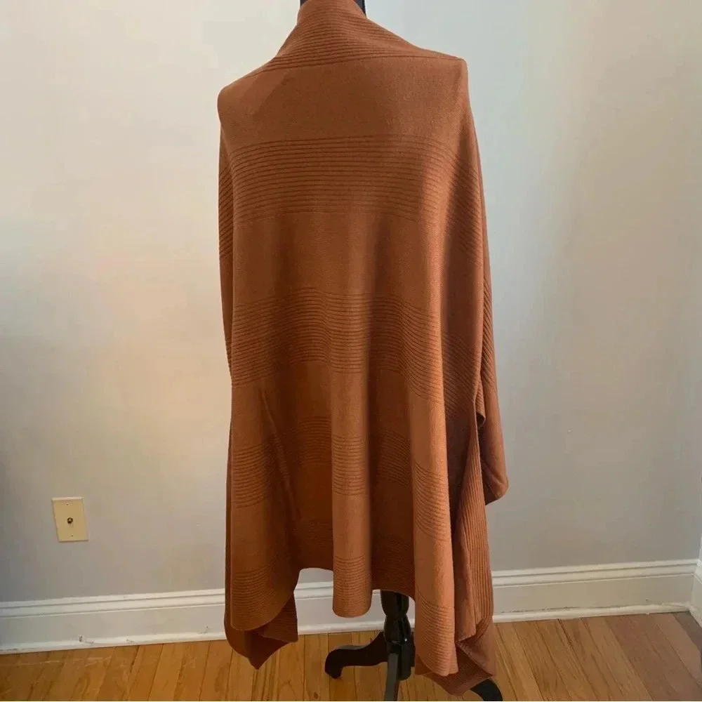Bruno Magli Cashmere & Wool Knit Sweater Cape Scarf. One Size. Brown
